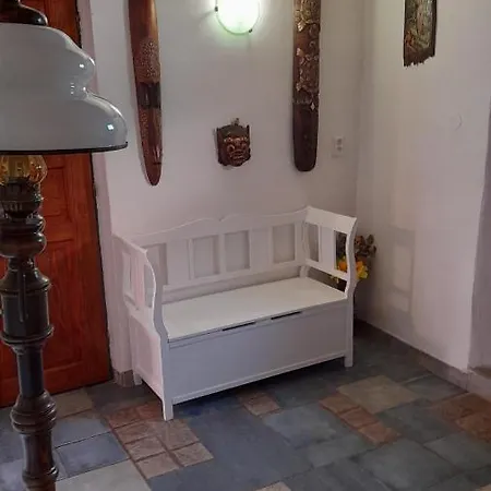 Atelier Spojovaci * Cesky Krumlov