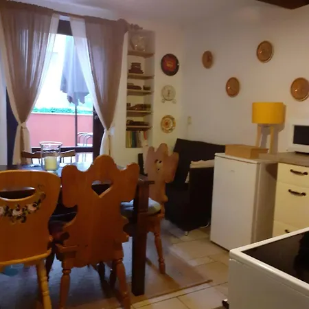 Atelier Spojovaci Apartment