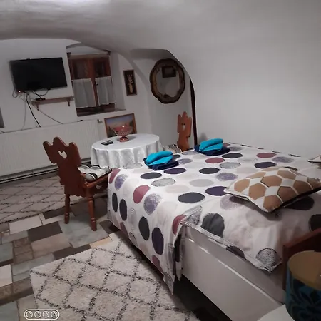 Atelier Spojovaci * Český Krumlov