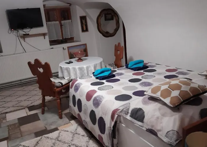 Atelier Spojovaci * Český Krumlov